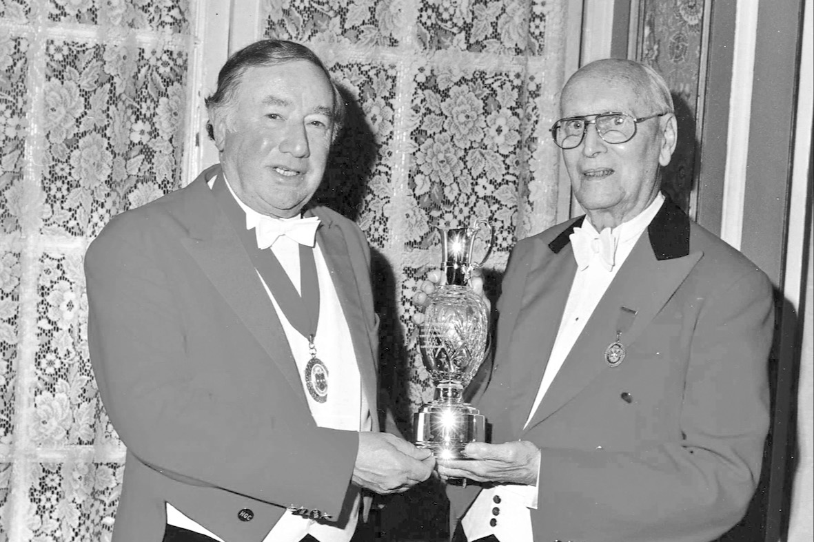 Jack Stanway Johnson presents his trophy to Peter Jones, April 1994